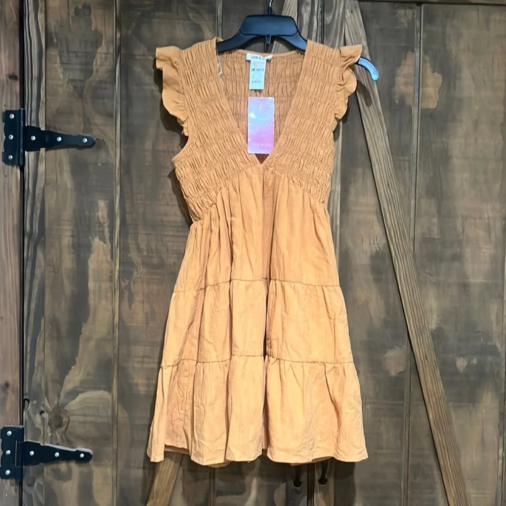 Cute dress - Picture 1 of 3